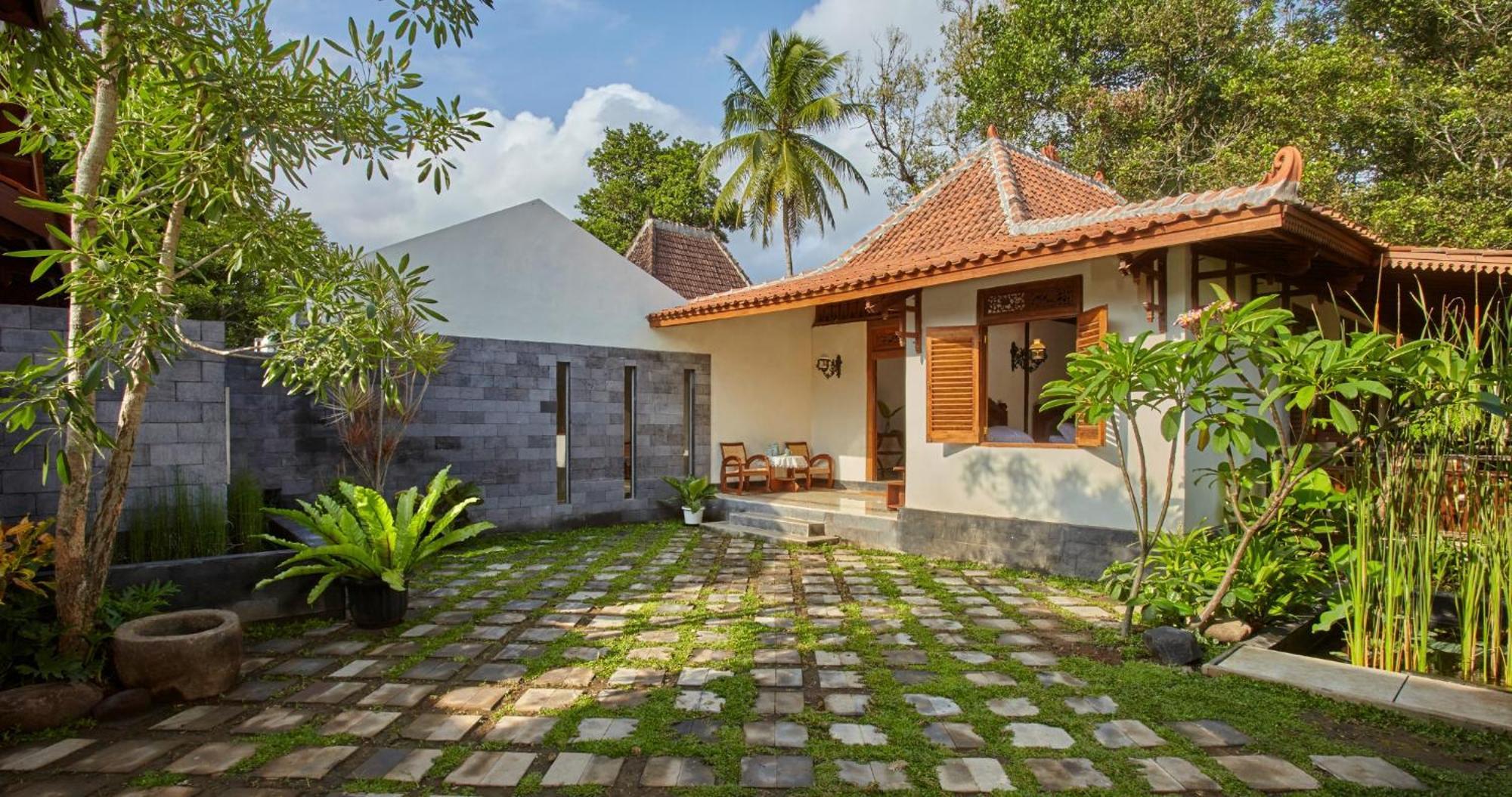 Hotel Ndalem Nitihardjan Magelang Exterior foto
